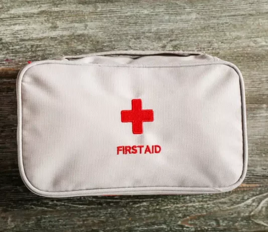 Proper Emergency Kit Essential to Hurricane Preparedness Emergency Kit Essential