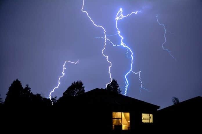 How to prepare for thunderstorms