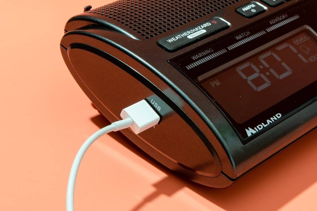 What Is The Difference Between A Weather Radio And A Regular Radio?