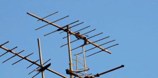 how can i get the best reception from my emergency radio