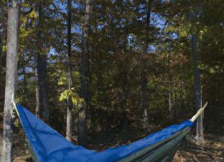 what are the advantages of using a hammock tent while camping