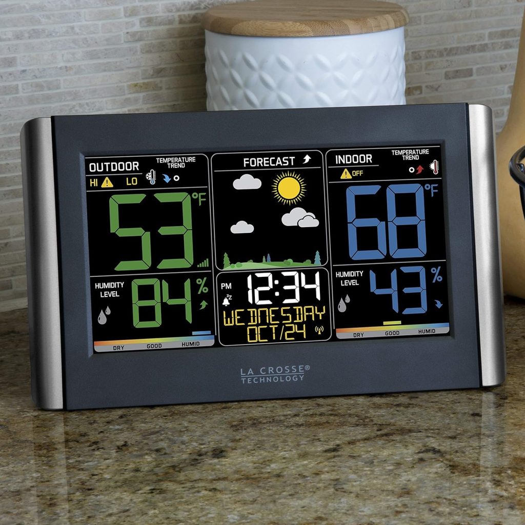 La Crosse Technology C85845-INT Weather Station, Black