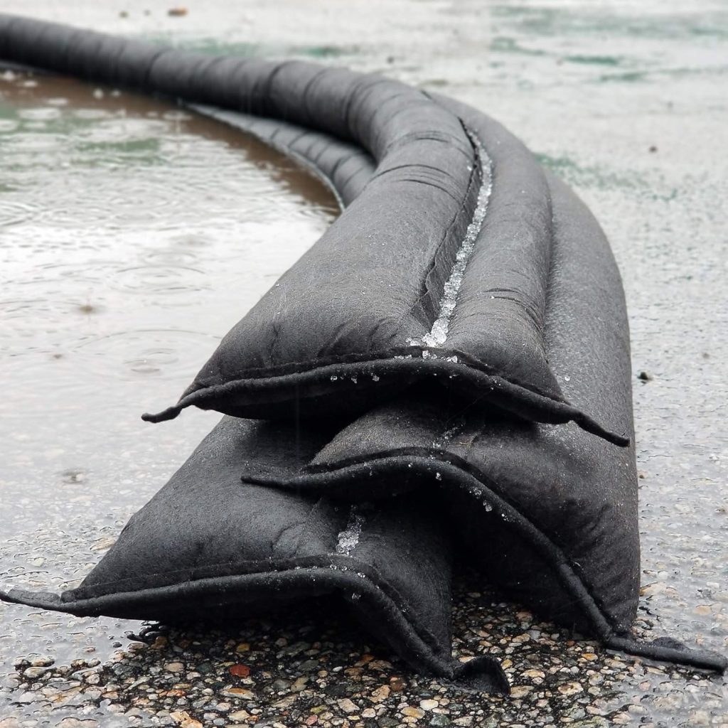 Quick Dam QD65-2 5 Barrier Water Flood Dam Bags, 2 Pack, Black