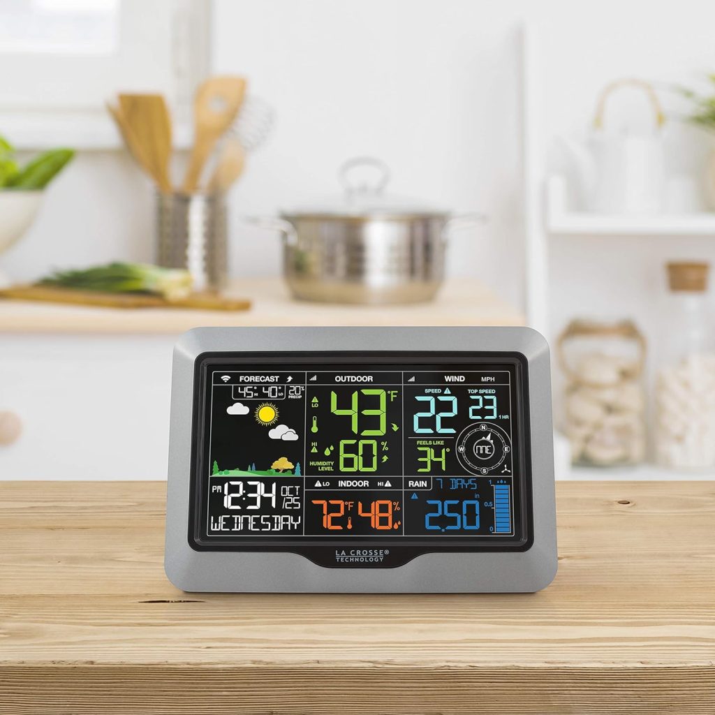 La Crosse Technology V42-PRO-INT Professional Weather Center with Combo Sensor and Remote Monitoring, Black