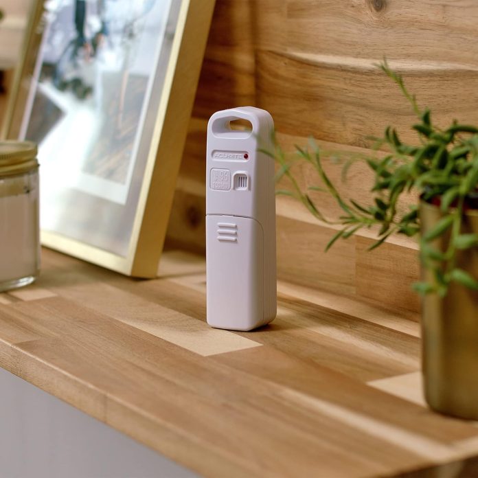 acurite wireless indoor outdoor temperature and humidity sensor 06002m white 2